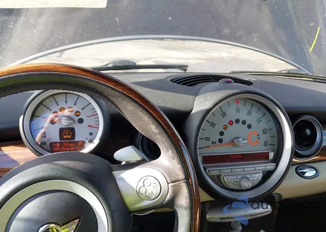 2008 Mini Cooper Clubman z USA, uszkodzony, nr VIN WMWML33568TN67919